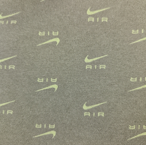 Nike Sports Air Tight Leggings - Size Medium - Picture 4 of 7